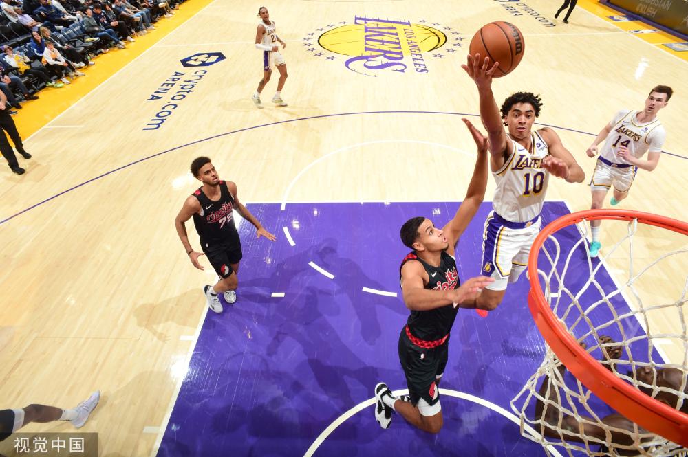 经验丰富的 经验丰富的