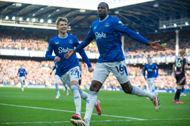 极具威胁的 极具威胁的